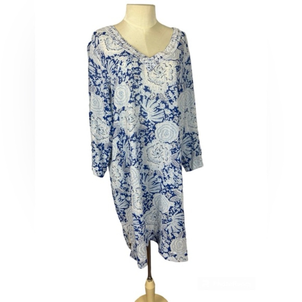 Lands End beachy cover up size L semi-sheer embroidered neckline 3/4 sleeve